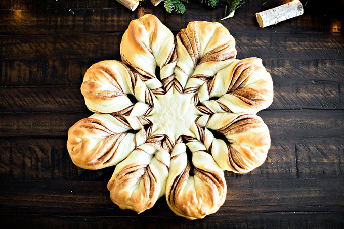Christmas Cinnamon Star Bread