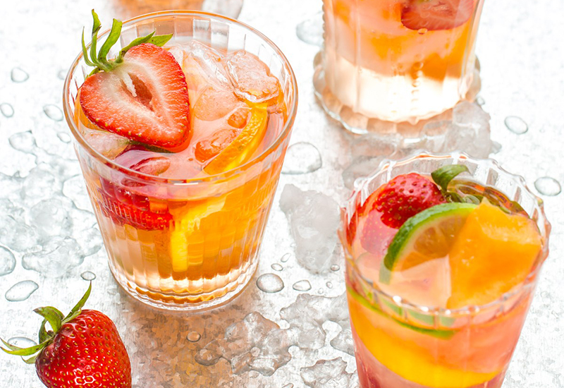 Refreshing Rose Sangria