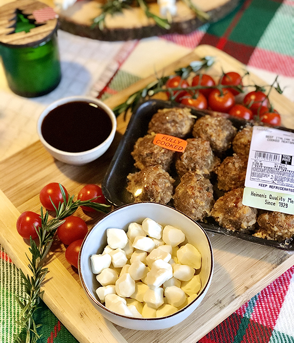 Meatball Parm Holiday Wreath Ingredients