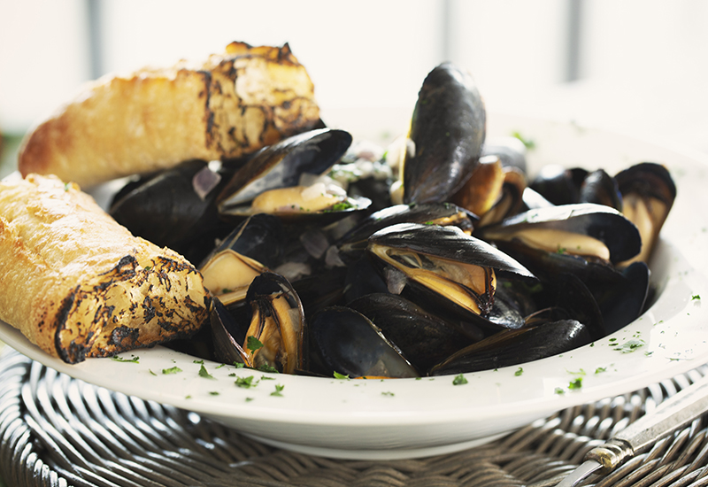 Beer Steamed Mussels