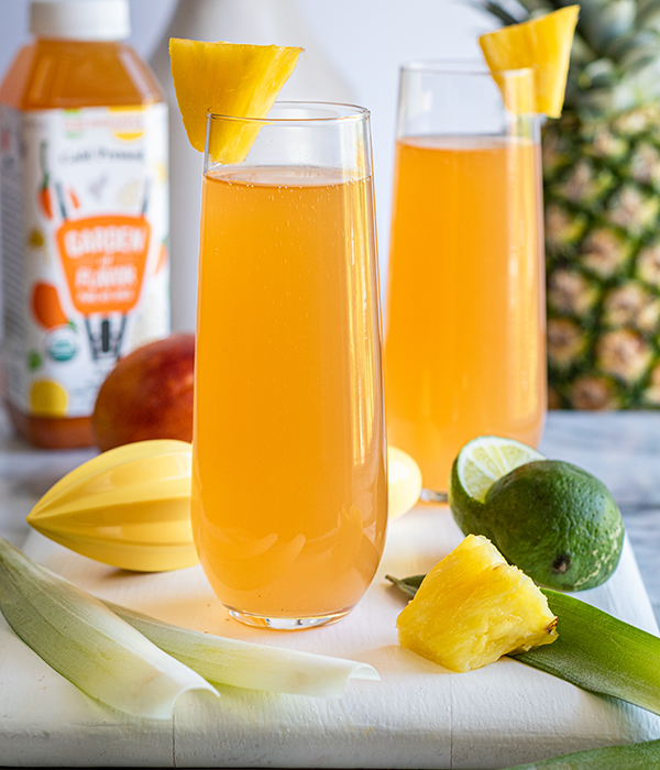 Goji Pineapple Mimosas