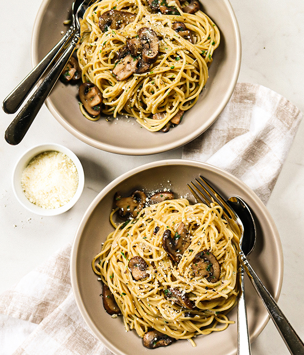 Mushroom Pasta with Garlic and Herbs