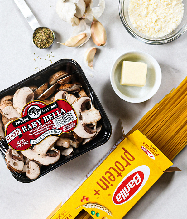 Mushroom Pasta with Garlic and Herbs Ingredients