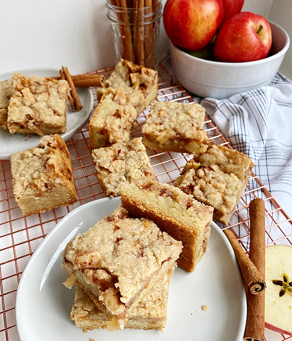 Snickerdoodle Apple Pie Cookie Bars