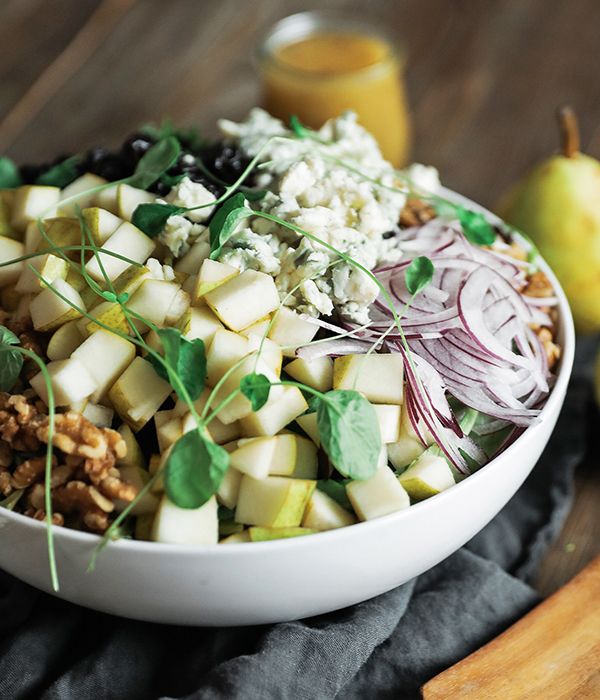Pear and Gorgonzola Salad