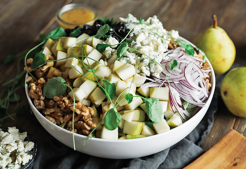Pear and Gorgonzola Salad