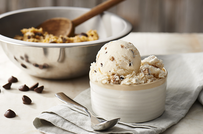 Pierre's Chocolate Chip Cookie Dough In Bowl