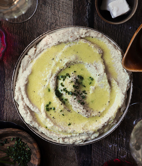 Vegan Roasted Garlic Mashed Cauliflower