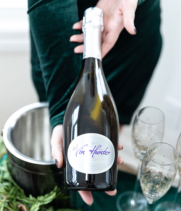 Vin Hunter Prosecco Bottle