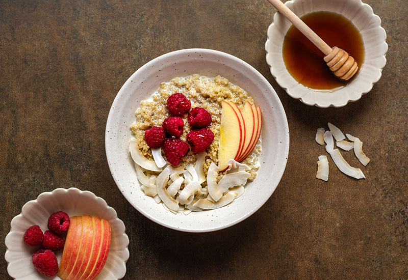 Cinnamon Quinoa Breakfast Bowl