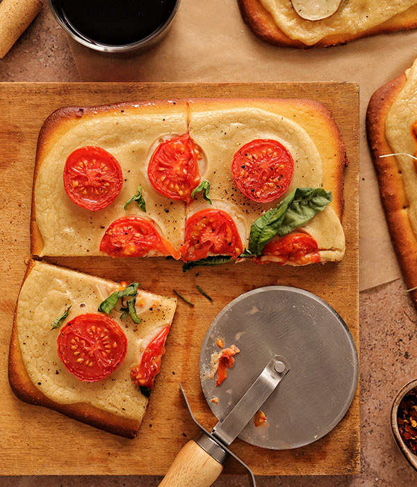 Vegan Creamy Garlic Pizza Sauce on Flatbreads