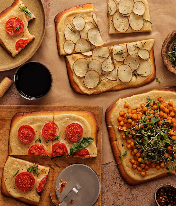 Vegan Creamy Garlic Pizza Sauce on Flatbreads