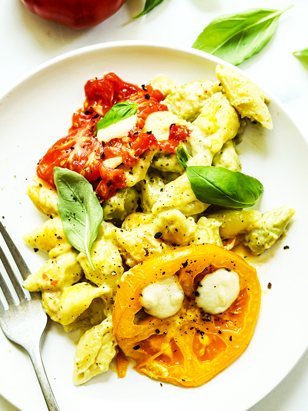 Heinen's one pot caprese mac and cheese