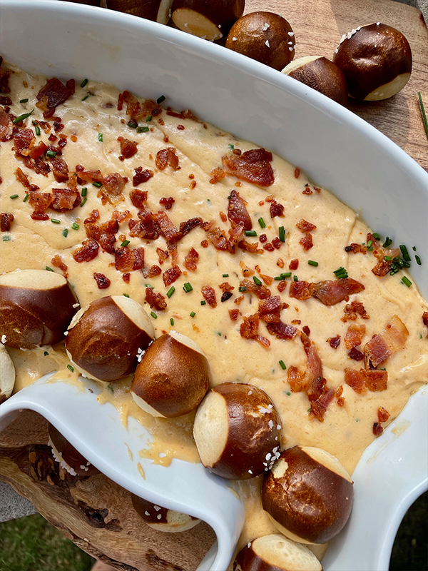 Bacon Beer Cheese Fondue 