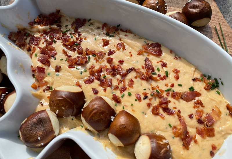 Bacon Beer Cheese Fondue