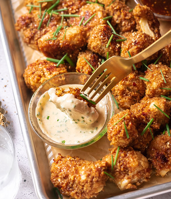 Sticky Sesame Baked Cauliflower Bites