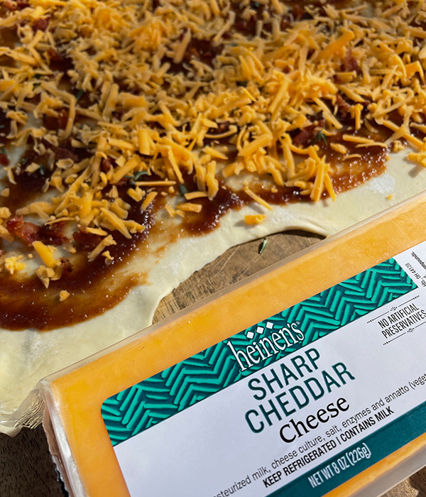 Cheddar Apple Butter Pinwheels