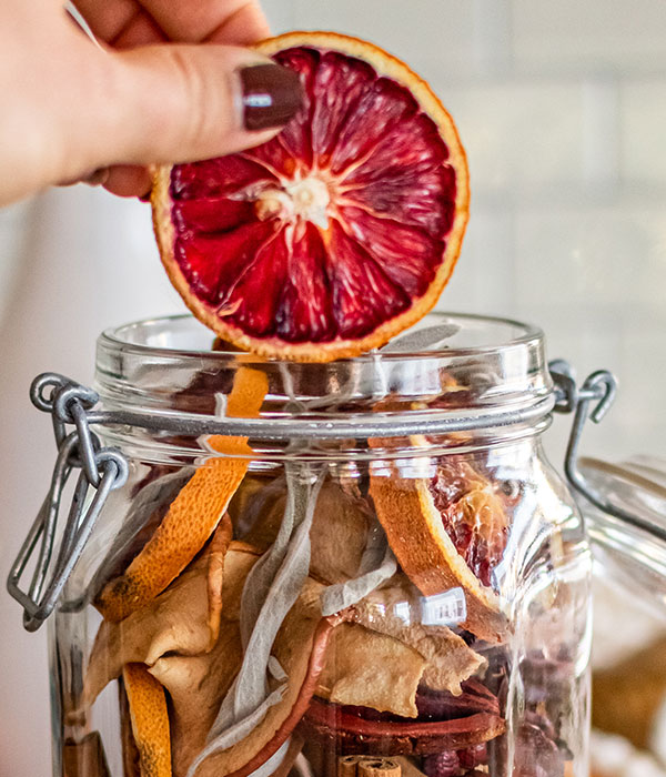 Homemade Holiday Potpourri