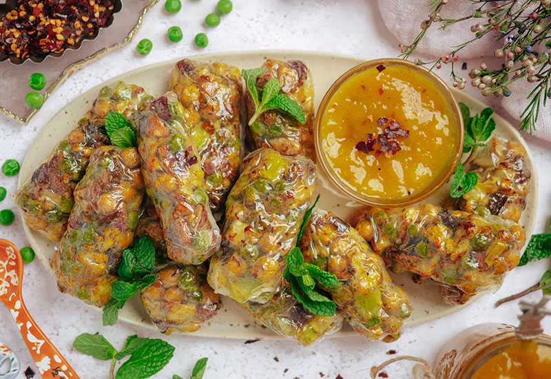 Spring Veggie Curry Rice Paper Rolls with Mango Cardamom Sauce