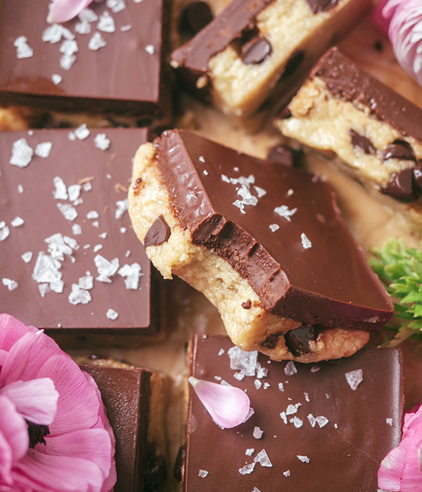 No-Bake Collagen Cookie Dough Bars