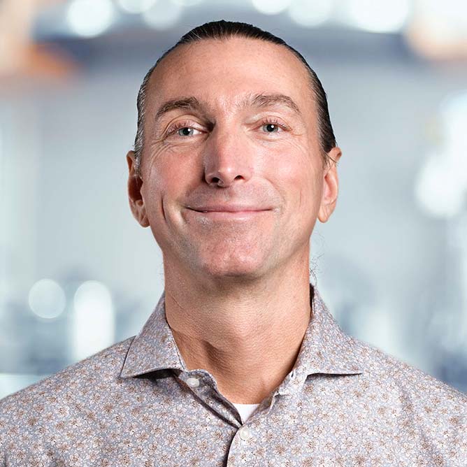 Headshot of Dr. Todd Pesek, MD Club Fx Heinens