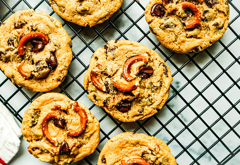 Peanut Butter Pretzel Cookies